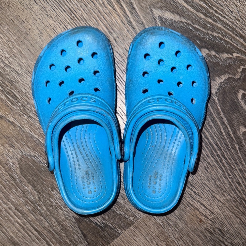 CROCS Kids Slip-On shoes- Bright Blue sz 9